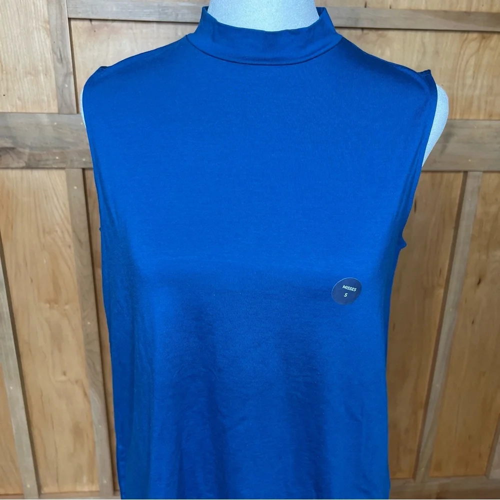Land’s End NWT Blue Sleeveless Women's Top | Size Small - Picture 2 of 7